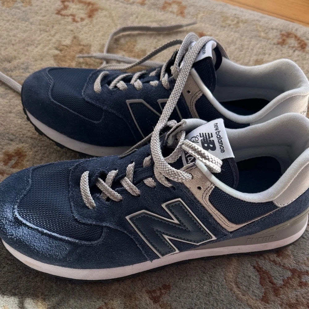 New Balance Unisex Navy and White Retro classic 574 Sneakers - Picture 13 of 16